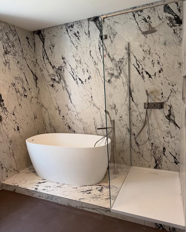 rivestimento bagno effetto marmo